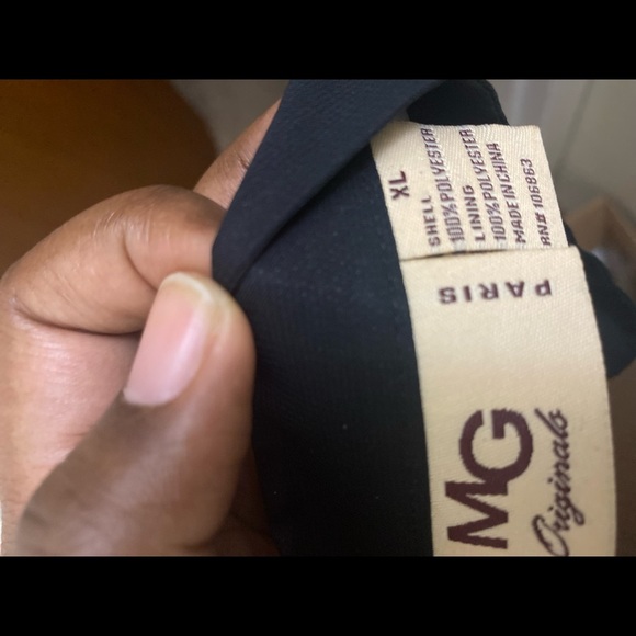 Button up Top - Excellent Pre-loved Condition. - Picture 5 of 6